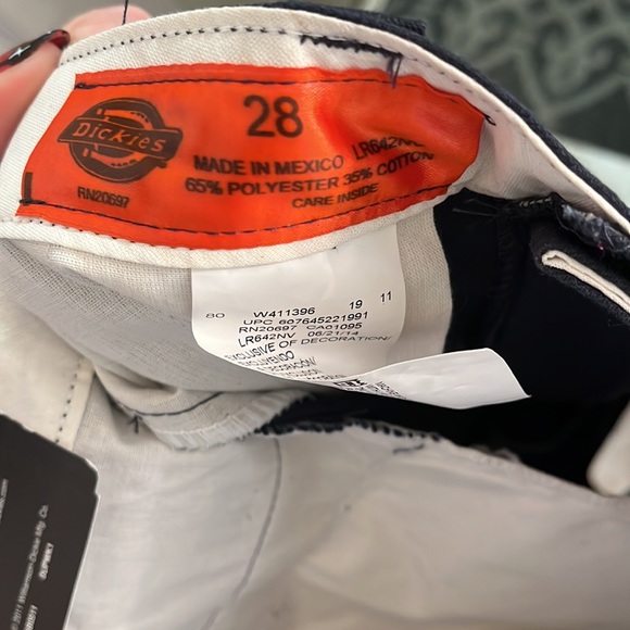 NWT Dickies navy shorts size 28 - Picture 4 of 4